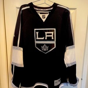 Lightly worn Los Angeles Kings Anže Kopitar #11 hockey jersey